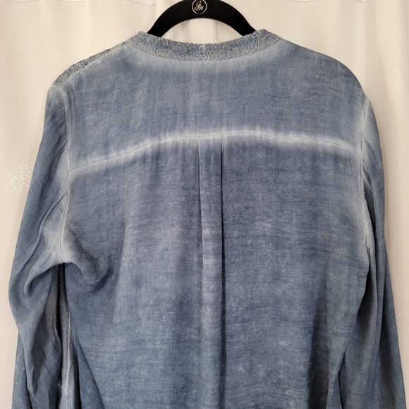 Chico's Women's Size 1 Blue Lace Long Sleeve Button Down Denim Look Shirt - Picture 9 of 13